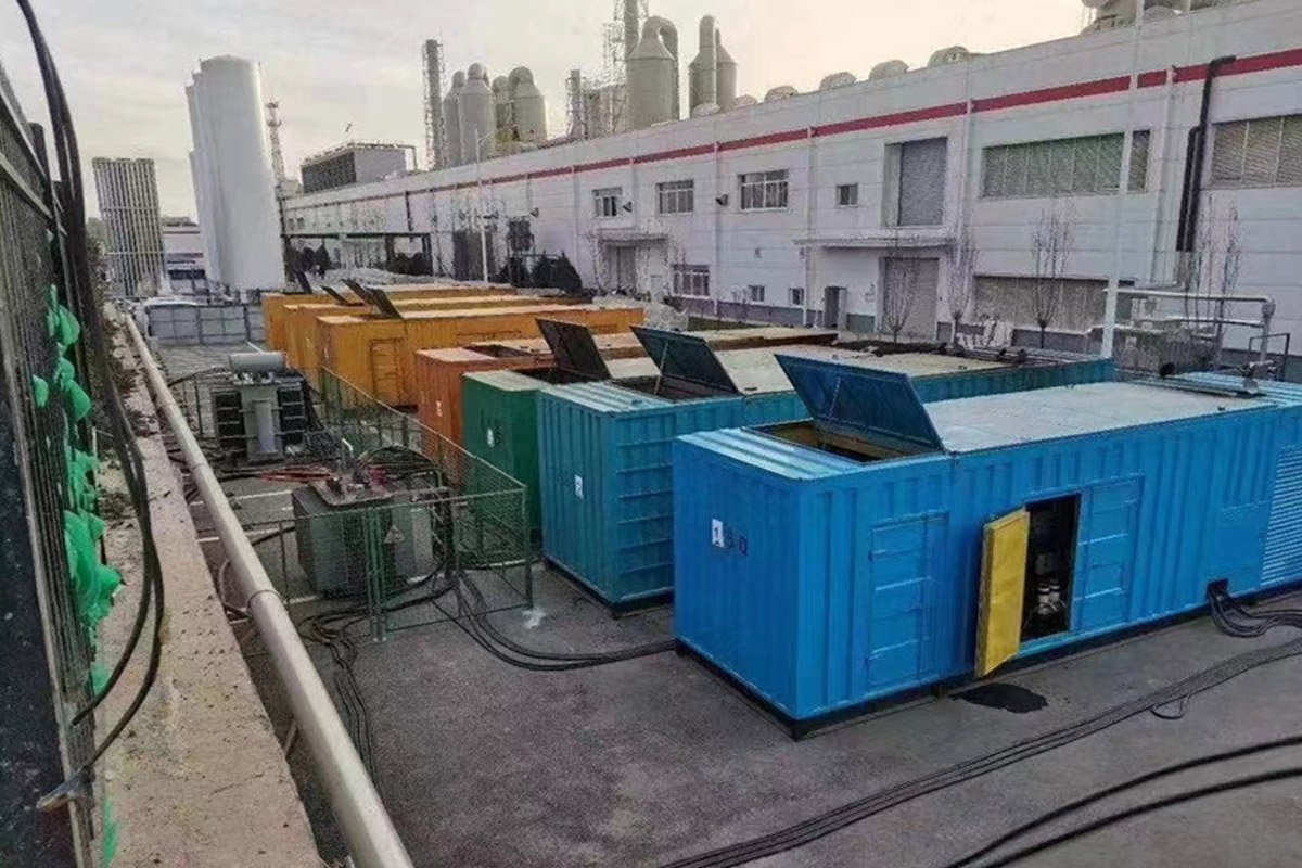 利通发电机租赁施工现场